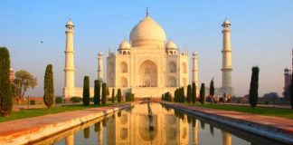 Chiêm ngưỡng tuyệt tác kiến trúc tại đền Taj Mahal - Ấn Độ